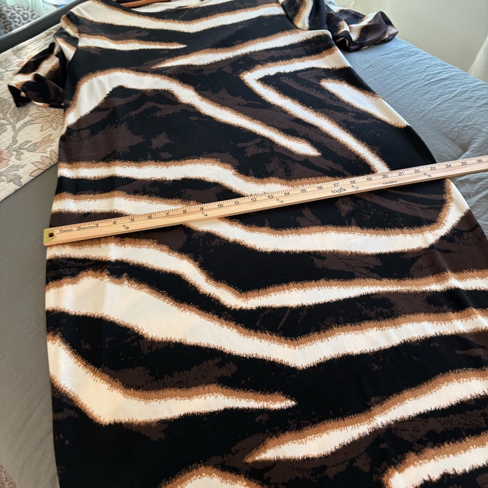 Chico’s Travelers Zebra Print Slinky Midi Dress. Size 20-22/Chicos 4. - Picture 9 of 12
